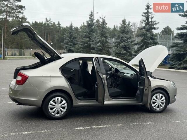 Бежевий Шкода Рапід, об'ємом двигуна 1.6 л та пробігом 187 тис. км за 8500 $, фото 21 на Automoto.ua