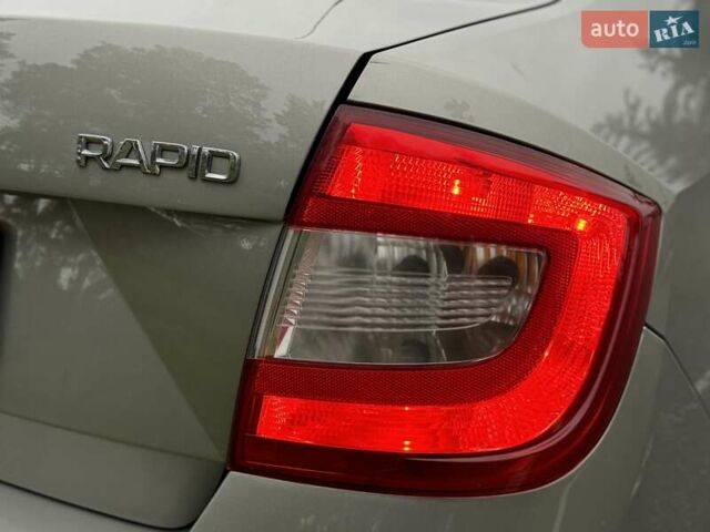 Бежевий Шкода Рапід, об'ємом двигуна 1.6 л та пробігом 187 тис. км за 8500 $, фото 16 на Automoto.ua