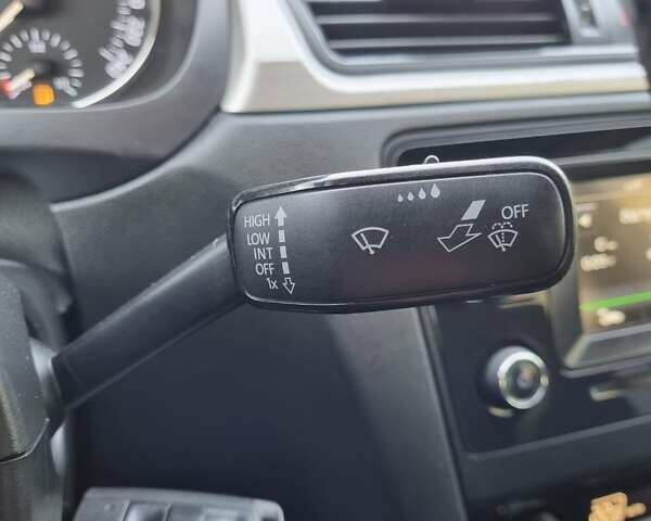Бежевий Шкода Рапід, об'ємом двигуна 1.2 л та пробігом 231 тис. км за 7900 $, фото 42 на Automoto.ua