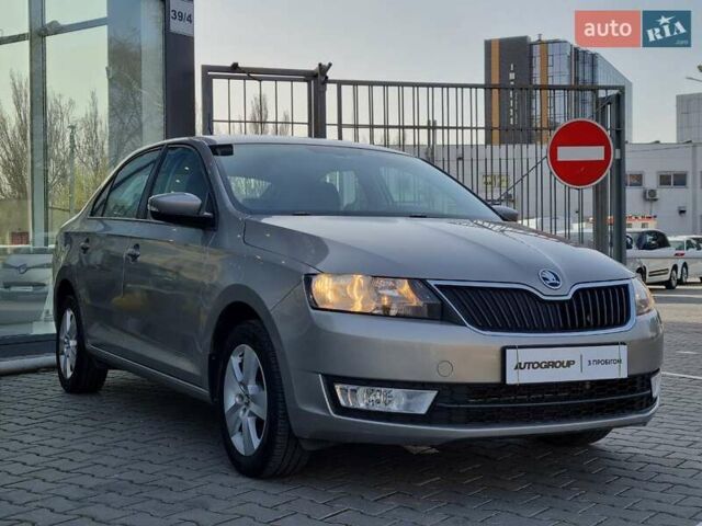 Бежевий Шкода Рапід, об'ємом двигуна 1.2 л та пробігом 231 тис. км за 7900 $, фото 13 на Automoto.ua
