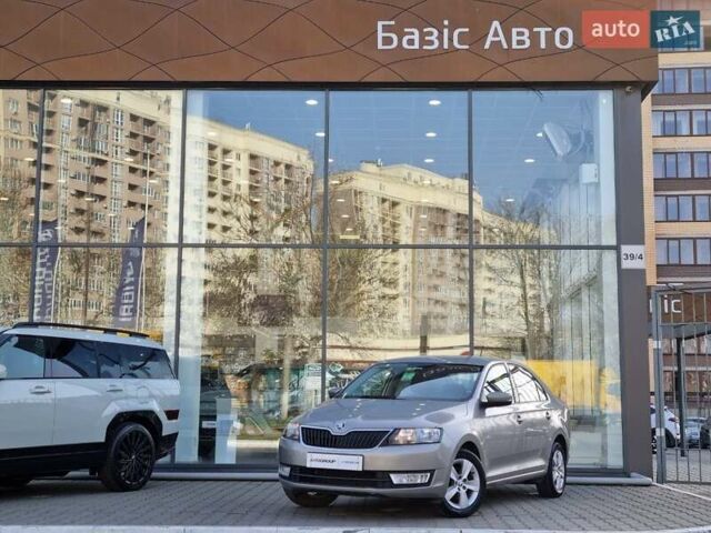 Бежевий Шкода Рапід, об'ємом двигуна 1.2 л та пробігом 231 тис. км за 7900 $, фото 1 на Automoto.ua