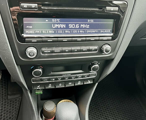 Черный Шкода Рапид, объемом двигателя 1.4 л и пробегом 214 тыс. км за 10600 $, фото 6 на Automoto.ua