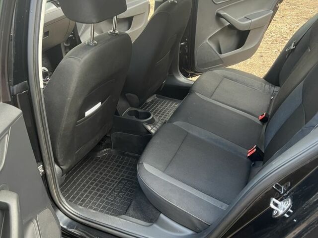 Черный Шкода Рапид, объемом двигателя 1.2 л и пробегом 123 тыс. км за 7600 $, фото 9 на Automoto.ua