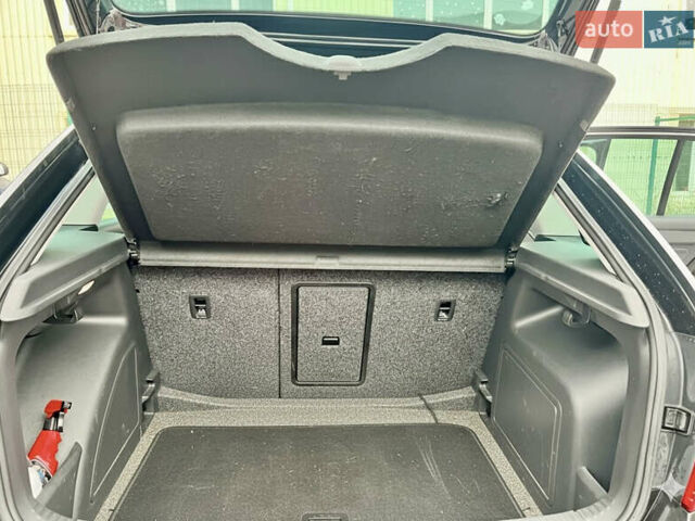 Черный Шкода Рапид, объемом двигателя 1.4 л и пробегом 214 тыс. км за 10600 $, фото 11 на Automoto.ua