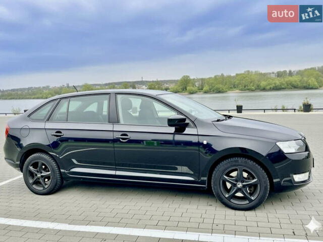 Черный Шкода Рапид, объемом двигателя 1.4 л и пробегом 214 тыс. км за 10600 $, фото 4 на Automoto.ua