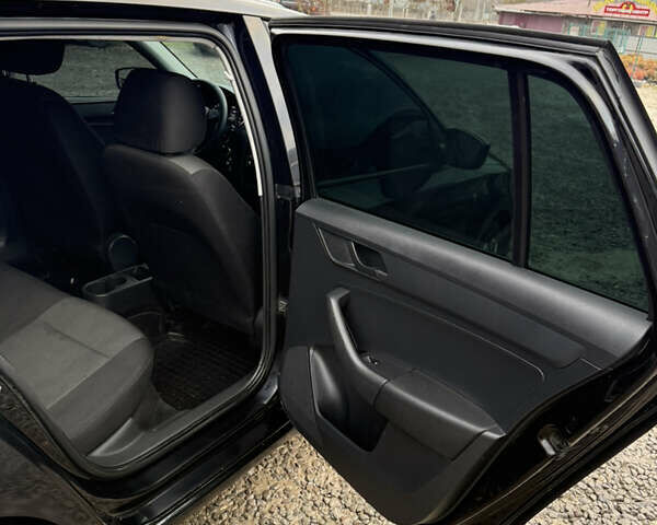 Чорний Шкода Рапід, об'ємом двигуна 1.6 л та пробігом 261 тис. км за 6500 $, фото 3 на Automoto.ua