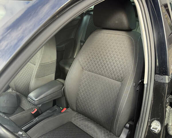 Шкода Рапид 2015 в Львове на Automoto.ua Черный Шкода Рапид, объемом двигателя 1.4 л и пробегом 242 тыс. км за 10499 $, фото 10 на Automoto.ua