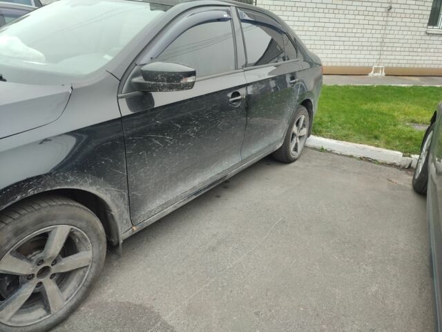 Черный Шкода Рапид, объемом двигателя 0 л и пробегом 300 тыс. км за 4500 $, фото 7 на Automoto.ua