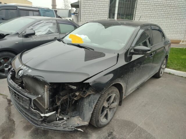 Чорний Шкода Рапід, об'ємом двигуна 0 л та пробігом 350 тис. км за 4300 $, фото 5 на Automoto.ua