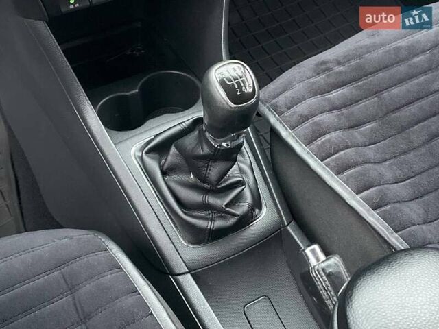 Черный Шкода Рапид, объемом двигателя 1.2 л и пробегом 197 тыс. км за 7690 $, фото 24 на Automoto.ua