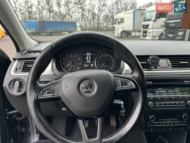 Черный Шкода Рапид, объемом двигателя 1.2 л и пробегом 175 тыс. км за 8000 $, фото 4 на Automoto.ua