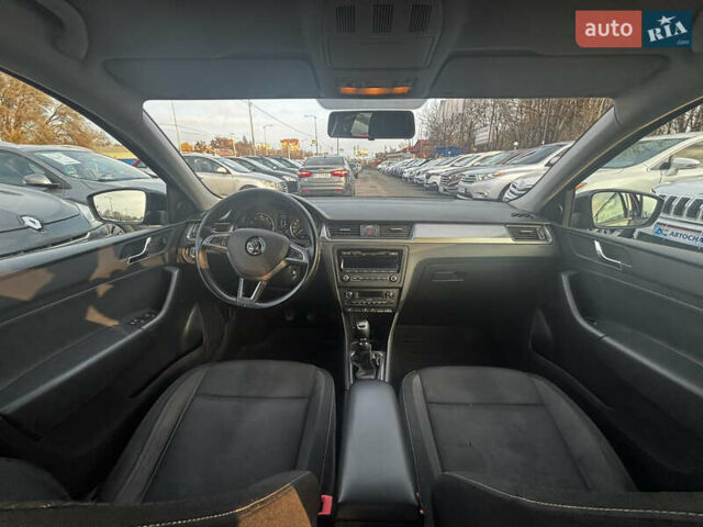 Чорний Шкода Рапід, об'ємом двигуна 1.6 л та пробігом 261 тис. км за 8000 $, фото 17 на Automoto.ua