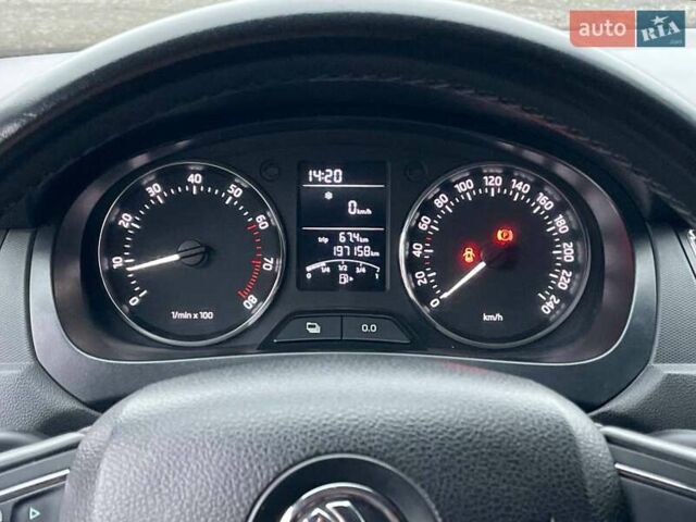 Черный Шкода Рапид, объемом двигателя 1.2 л и пробегом 197 тыс. км за 7690 $, фото 17 на Automoto.ua