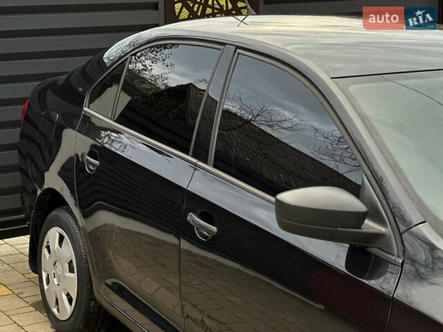 Шкода Рапід 2013 у Самборе на Automoto.ua Чорний Шкода Рапід, об'ємом двигуна 1.6 л та пробігом 279 тис. км за 5990 $, фото 8 на Automoto.ua