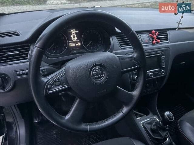 Черный Шкода Рапид, объемом двигателя 1.6 л и пробегом 299 тыс. км за 7000 $, фото 10 на Automoto.ua