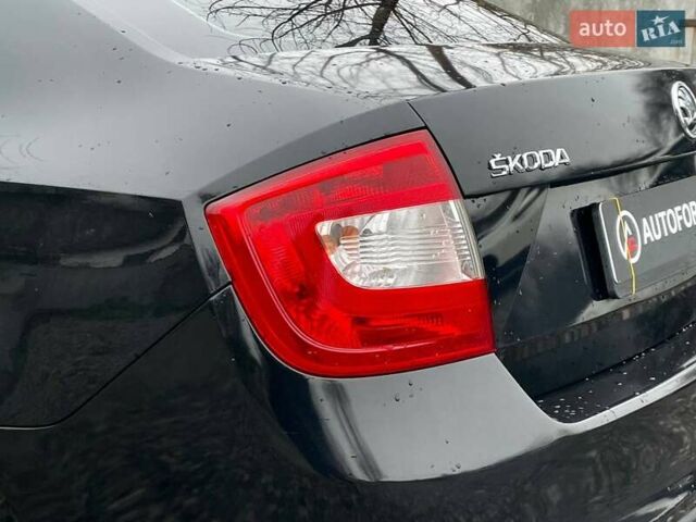 Черный Шкода Рапид, объемом двигателя 1.2 л и пробегом 197 тыс. км за 7690 $, фото 7 на Automoto.ua