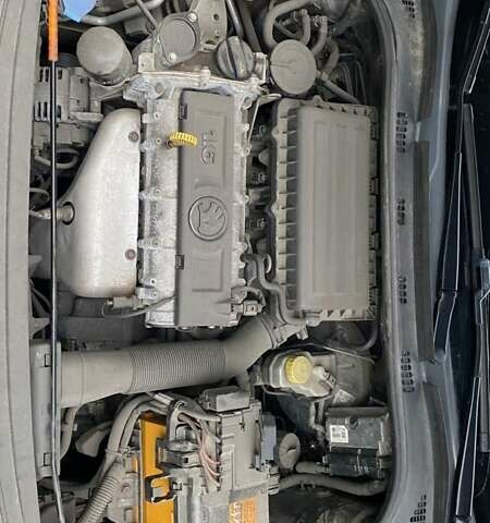 Черный Шкода Рапид, объемом двигателя 1.6 л и пробегом 90 тыс. км за 3000 $, фото 9 на Automoto.ua