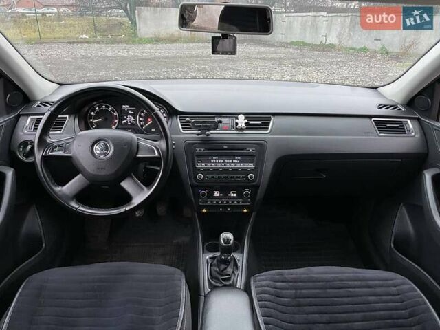 Черный Шкода Рапид, объемом двигателя 1.2 л и пробегом 197 тыс. км за 7690 $, фото 15 на Automoto.ua