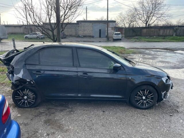 Черный Шкода Рапид, объемом двигателя 1.6 л и пробегом 190 тыс. км за 2500 $, фото 2 на Automoto.ua