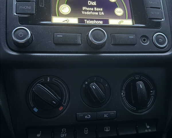 Черный Шкода Рапид, объемом двигателя 1.6 л и пробегом 299 тыс. км за 7000 $, фото 14 на Automoto.ua