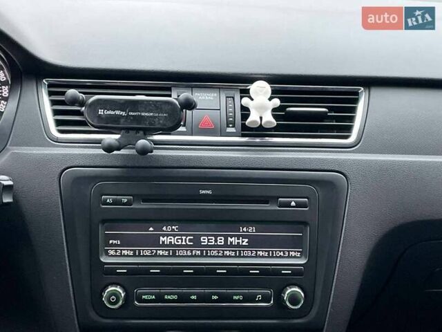 Черный Шкода Рапид, объемом двигателя 1.2 л и пробегом 197 тыс. км за 7690 $, фото 26 на Automoto.ua