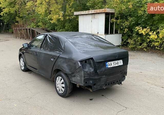 Черный Шкода Рапид, объемом двигателя 1.6 л и пробегом 90 тыс. км за 3000 $, фото 2 на Automoto.ua