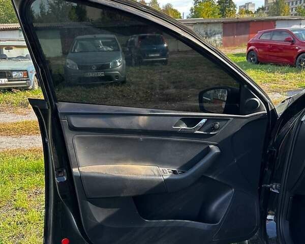 Чорний Шкода Рапід, об'ємом двигуна 1.2 л та пробігом 160 тис. км за 2350 $, фото 21 на Automoto.ua