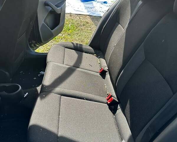 Чорний Шкода Рапід, об'ємом двигуна 1.2 л та пробігом 160 тис. км за 2350 $, фото 15 на Automoto.ua