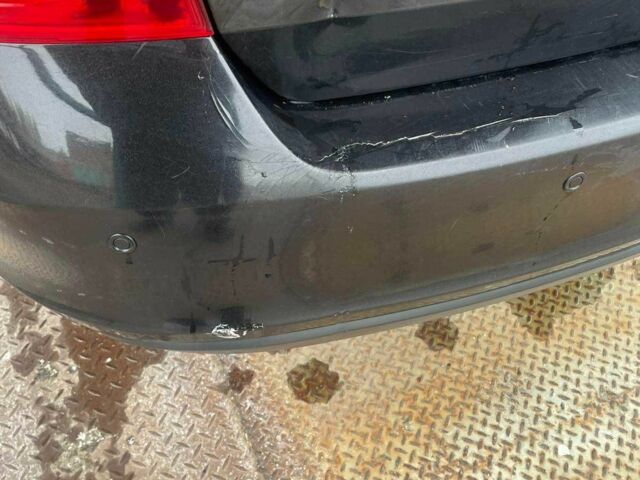 Черный Шкода Рапид, объемом двигателя 1.2 л и пробегом 220 тыс. км за 6291 $, фото 4 на Automoto.ua