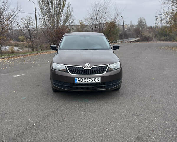 Коричневий Шкода Рапід, об'ємом двигуна 1.2 л та пробігом 98 тис. км за 9950 $, фото 1 на Automoto.ua