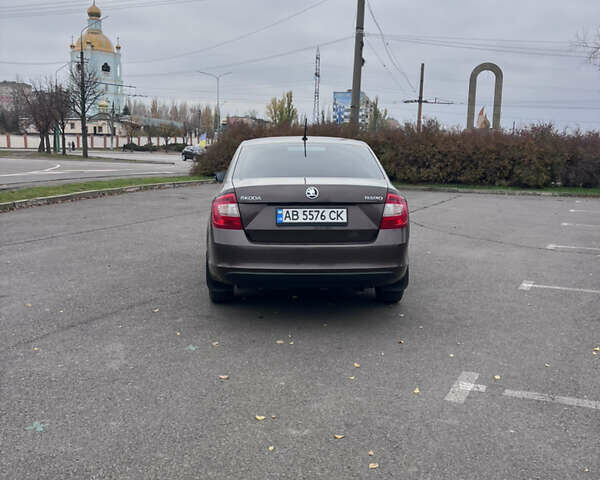 Коричневий Шкода Рапід, об'ємом двигуна 1.2 л та пробігом 98 тис. км за 9950 $, фото 6 на Automoto.ua