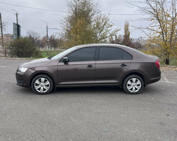 Коричневий Шкода Рапід, об'ємом двигуна 1.2 л та пробігом 98 тис. км за 9950 $, фото 5 на Automoto.ua