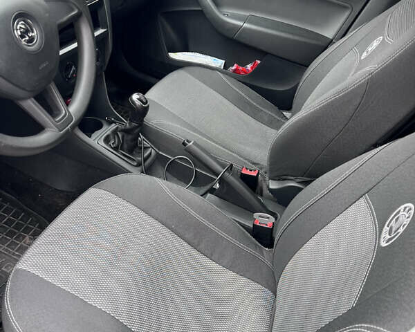 Коричневий Шкода Рапід, об'ємом двигуна 1.2 л та пробігом 98 тис. км за 9950 $, фото 8 на Automoto.ua