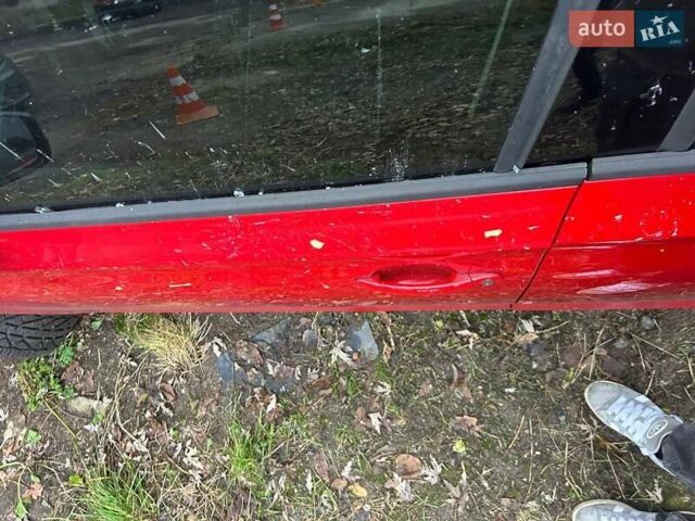 Красный Шкода Рапид, объемом двигателя 1.39 л и пробегом 150 тыс. км за 4900 $, фото 6 на Automoto.ua