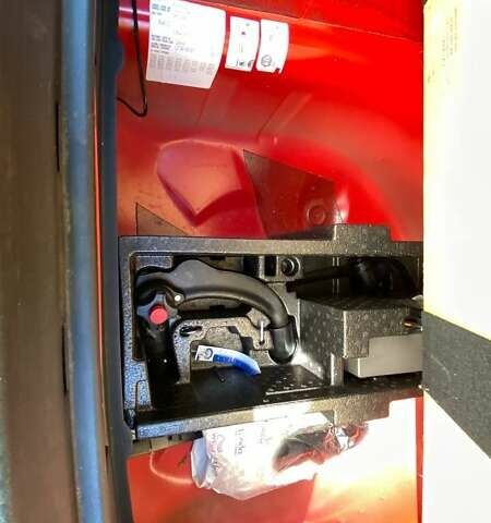 Красный Шкода Рапид, объемом двигателя 1.39 л и пробегом 150 тыс. км за 8700 $, фото 9 на Automoto.ua
