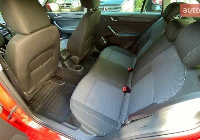 Красный Шкода Рапид, объемом двигателя 1.39 л и пробегом 150 тыс. км за 8700 $, фото 13 на Automoto.ua