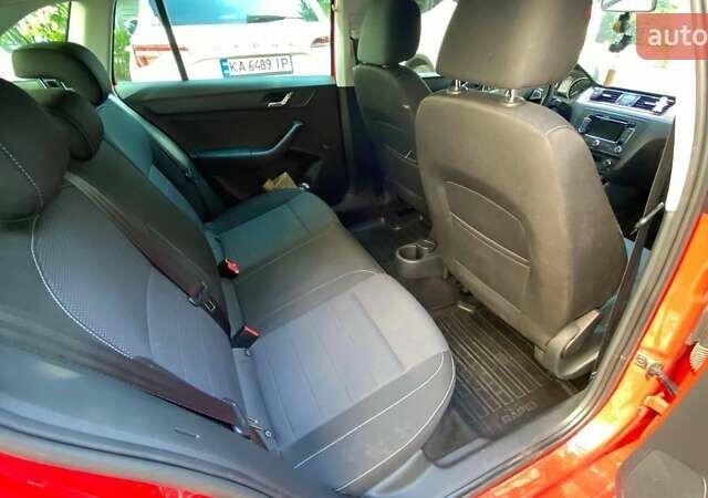 Красный Шкода Рапид, объемом двигателя 1.39 л и пробегом 150 тыс. км за 8700 $, фото 7 на Automoto.ua