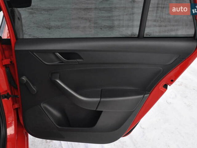 Красный Шкода Рапид, объемом двигателя 1.2 л и пробегом 200 тыс. км за 5900 $, фото 22 на Automoto.ua