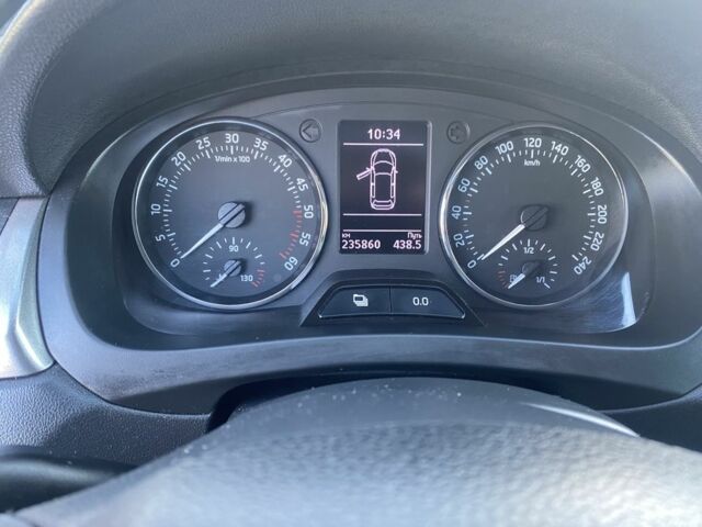 Червоний Шкода Рапід, об'ємом двигуна 1.6 л та пробігом 236 тис. км за 7000 $, фото 7 на Automoto.ua