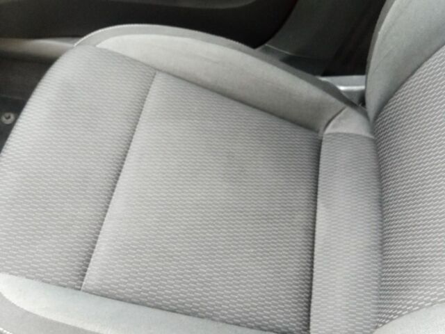 Красный Шкода Рапид, объемом двигателя 1.2 л и пробегом 248 тыс. км за 4950 $, фото 8 на Automoto.ua