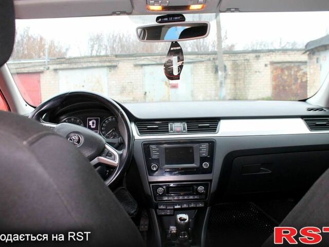 Червоний Шкода Рапід, об'ємом двигуна 1.2 л та пробігом 180 тис. км за 6200 $, фото 9 на Automoto.ua