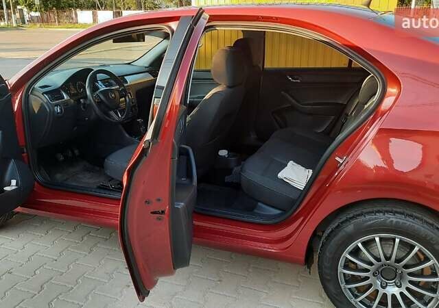 Шкода Рапид 2013 в Броварах на Automoto.ua Красный Шкода Рапид, объемом двигателя 1.6 л и пробегом 189 тыс. км за 8200 $, фото 5 на Automoto.ua