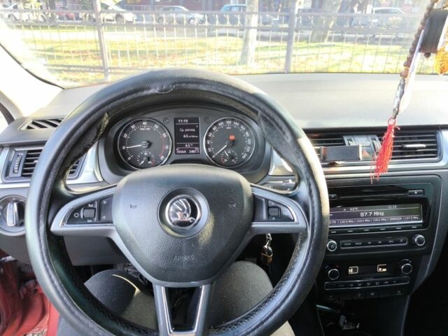 Червоний Шкода Рапід, об'ємом двигуна 1.2 л та пробігом 76 тис. км за 9000 $, фото 4 на Automoto.ua