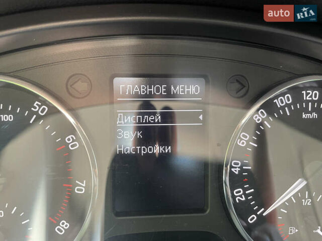 Червоний Шкода Рапід, об'ємом двигуна 1.6 л та пробігом 118 тис. км за 9000 $, фото 38 на Automoto.ua