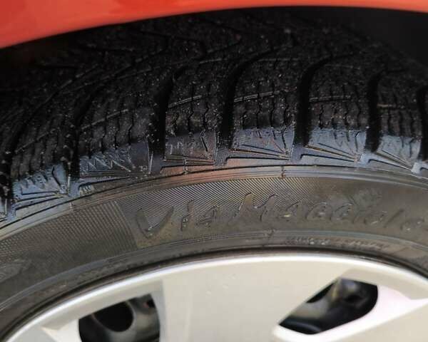 Червоний Шкода Рапід, об'ємом двигуна 1.2 л та пробігом 76 тис. км за 9000 $, фото 13 на Automoto.ua