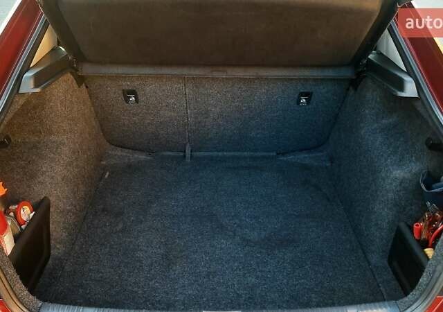 Шкода Рапид 2013 в Броварах на Automoto.ua Красный Шкода Рапид, объемом двигателя 1.6 л и пробегом 189 тыс. км за 8200 $, фото 3 на Automoto.ua