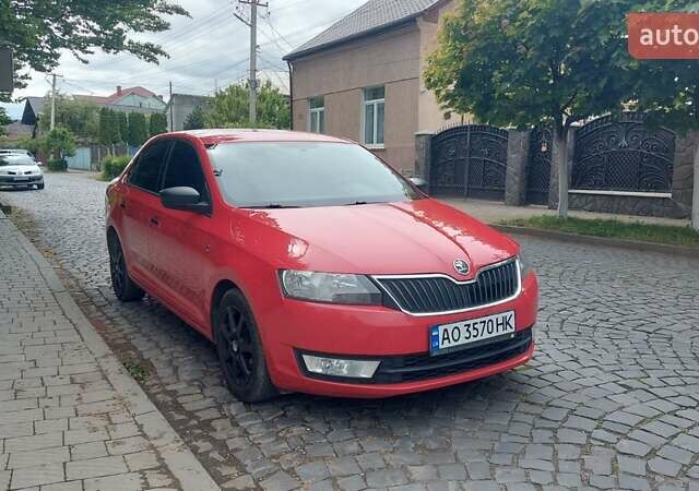 Шкода Рапид 2013 в Мукачеве на Automoto.ua Красный Шкода Рапид, объемом двигателя 1.2 л и пробегом 190 тыс. км за 6800 $, фото 2 на Automoto.ua