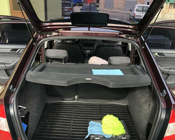 Красный Шкода Рапид, объемом двигателя 1.6 л и пробегом 298 тыс. км за 7000 $, фото 3 на Automoto.ua