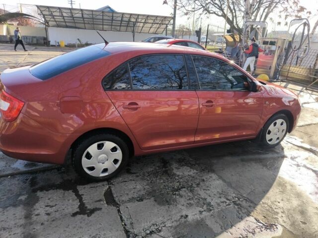 Червоний Шкода Рапід, об'ємом двигуна 1.2 л та пробігом 76 тис. км за 9000 $, фото 2 на Automoto.ua