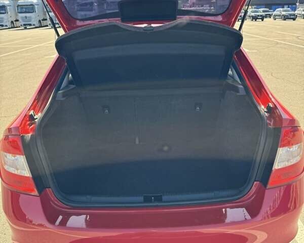 Шкода Рапид 2013 в Мукачеве на Automoto.ua Красный Шкода Рапид, объемом двигателя 1.2 л и пробегом 190 тыс. км за 6800 $, фото 14 на Automoto.ua